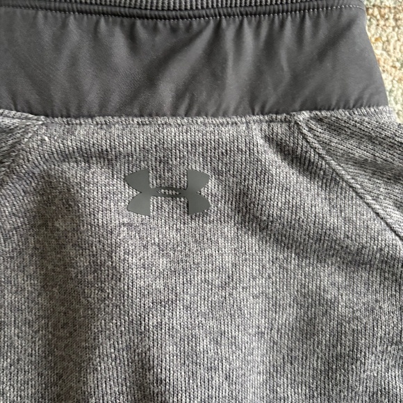 Under Armour boys 1/4 gray placket sweater size youth medium - Picture 7 of 7